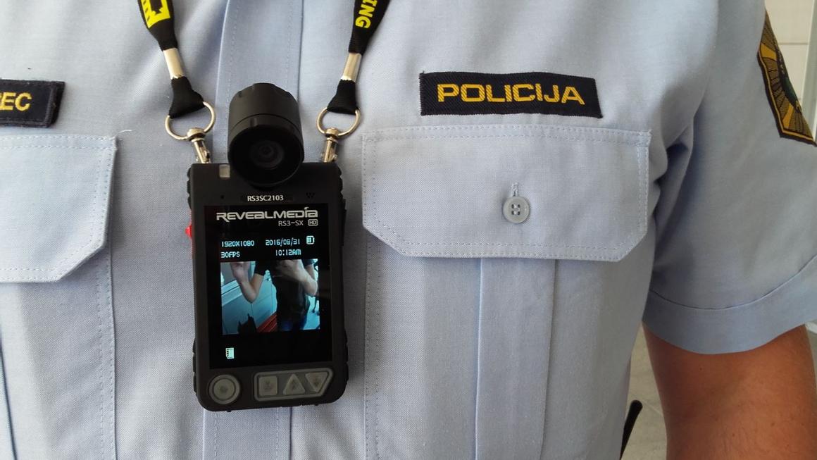 Нема да има кинење kaзни, полицијата ќе носи камери со микрофон, разговорот ќе се снима