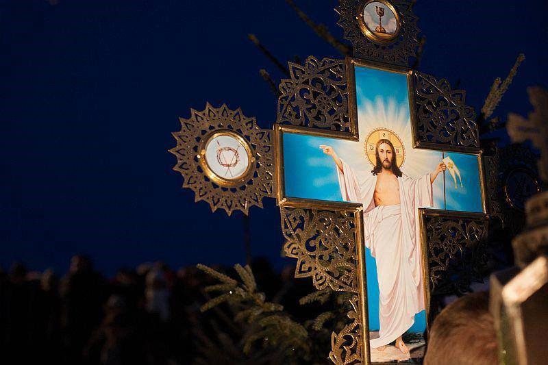 Во недела е Крстовден: Погледнете што никако не смеете да правите!