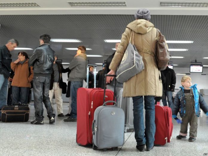 „Чекам само да ги пуштат границите и си летам од овде засекогаш“