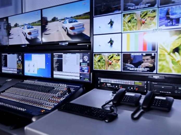 Оние кои немаат компјутери наставата ќе ја следат на МТВ – Еве го распоредот на часови