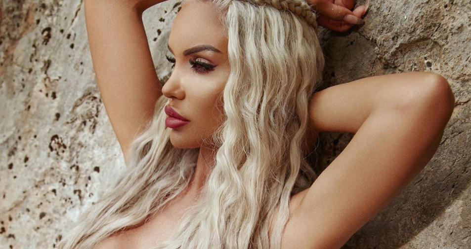 Скопската барбика Калтрина во  топлеc издание! (ФОТО)