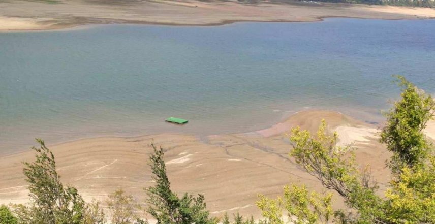 АЛАРМАНТНО: По Преспанското и Охридското Езеро, и Мавровското се претвори во баричка (ФОТО)