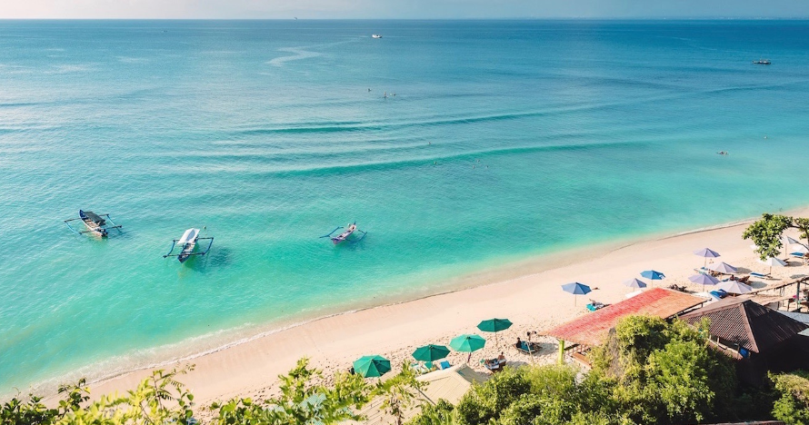 Еден месец бесплатно патување – Бали ангажира 4400 инфлуенсери за промоција на туризмот