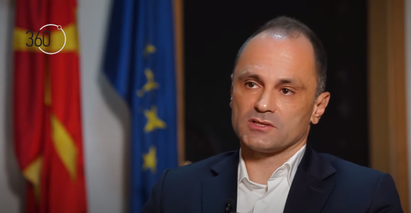 Филипче: Неприфатливо е да се се одржуваат свадби и да се отворат дискотеките