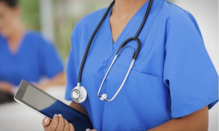 Mедицинска сестра : „Сите велат дека ние сме овци, а луѓето умиpаат“