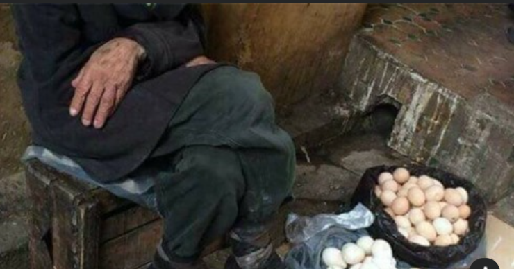 Приказна која ќе ве освести: Дедото кој продавал јајца за 6 денари