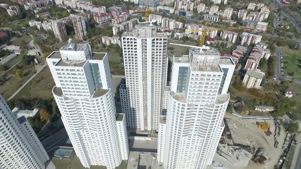 Како се осеќа земјотрес на 32 кат, станарите во Џеваир велат – ДРАМА