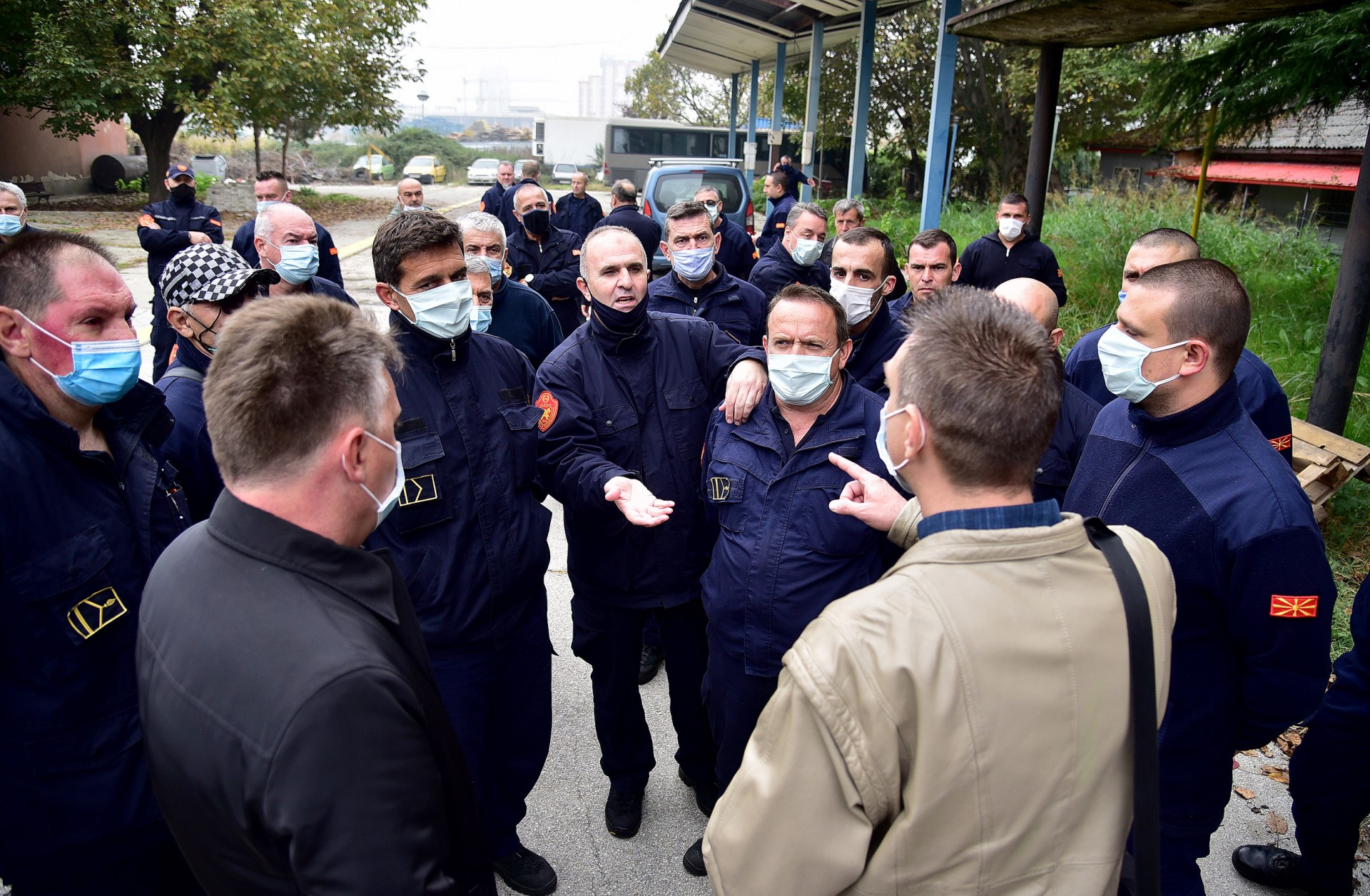 Шилегов успеа да им ги крене платите на пожарникарите – „Ќе ја подобриме и опремата“