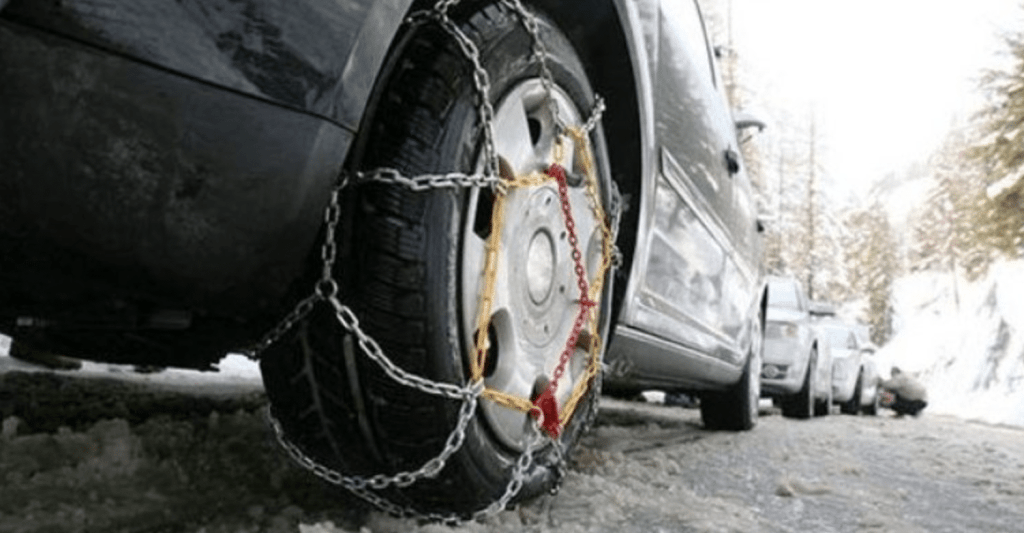 Не заборавајте казната е 45 евра – Од утре задолжителна ЗИМСКА ОПРЕМА ЗА ВОЗИЛАТА