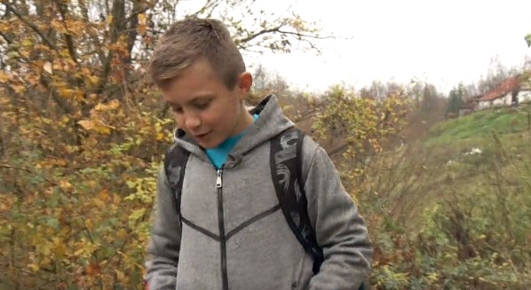 Ја додадов на Фб за да и пишам: ”КАДЕ СИ МИЛА МАМО И ЗОШТО МЕ ОСТАВИ?”, но ме блокира