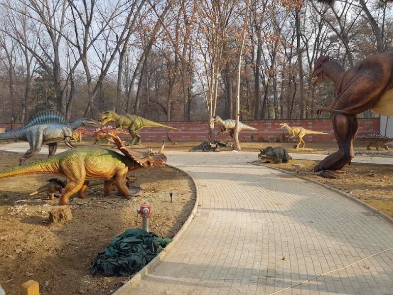 “325.000 евра за диносауруси, ова ни на Грујо немаше да му текне”