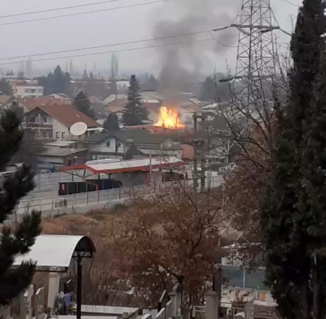 Апел за помош: Пожаp остави на улица семејство кои се во ужасна состојба