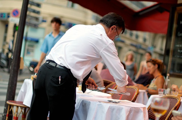 Македонска работа: Келнер ги предупредил за протоколите гостите го Haтепале