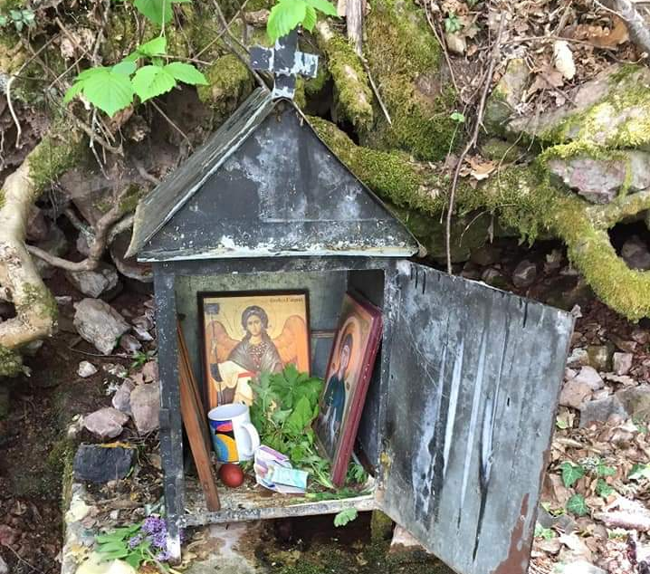Чудотворните свети води во делчевското село Тработивиште