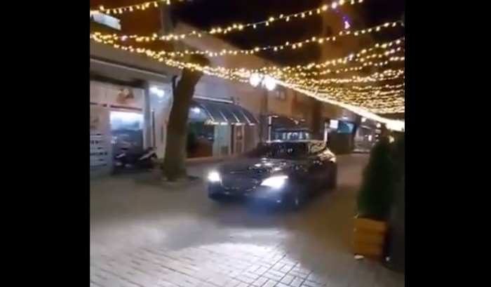 Приведено 24-годишно момче кое со „бе-ем-ве“ помина низ плоштадот во Радовиш