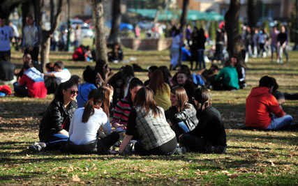 Повеќе од една петтина од младите не учат и не се вработени