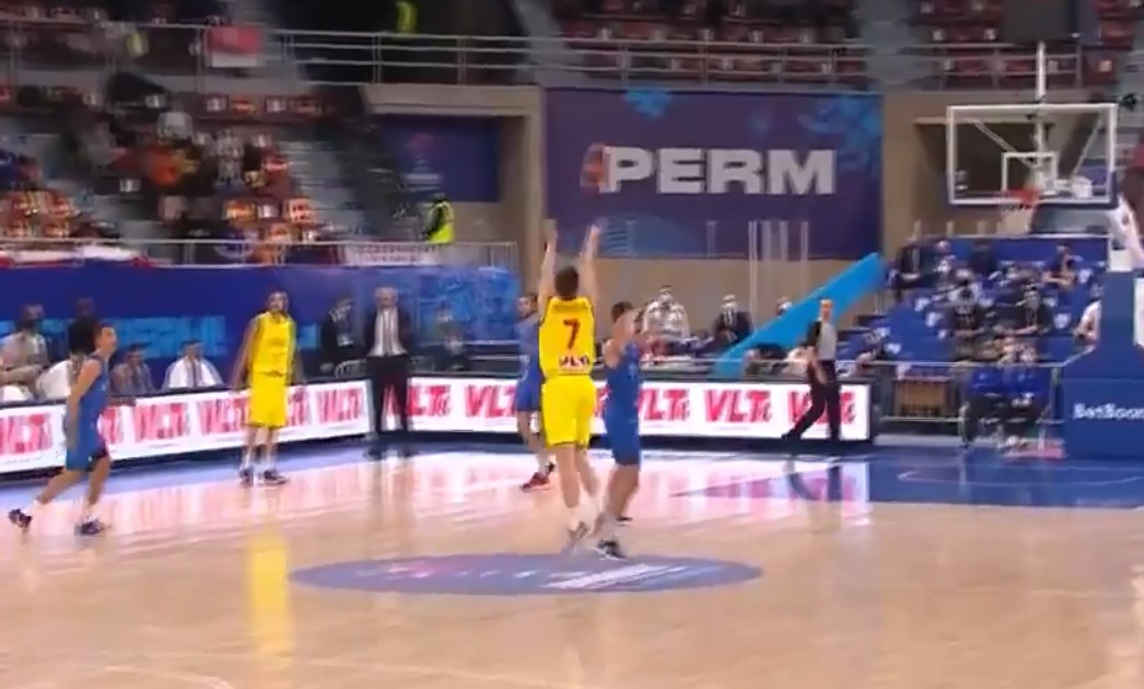 Луда тројка од пола терен, Македонија сеуште има шанса за Европско (Видео)