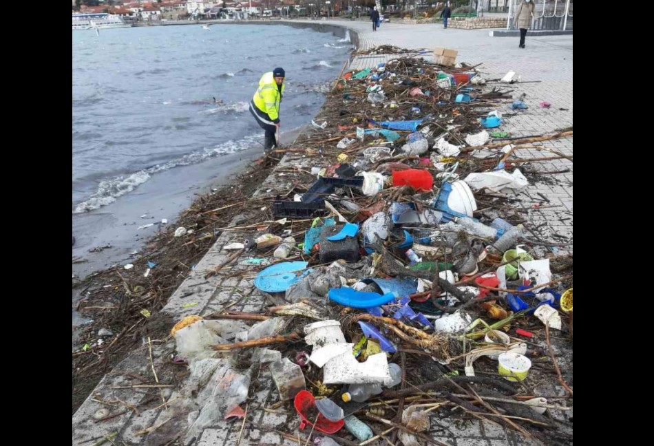 Најголеми ѓубриња, прават ѓубре, езеро -депонија!