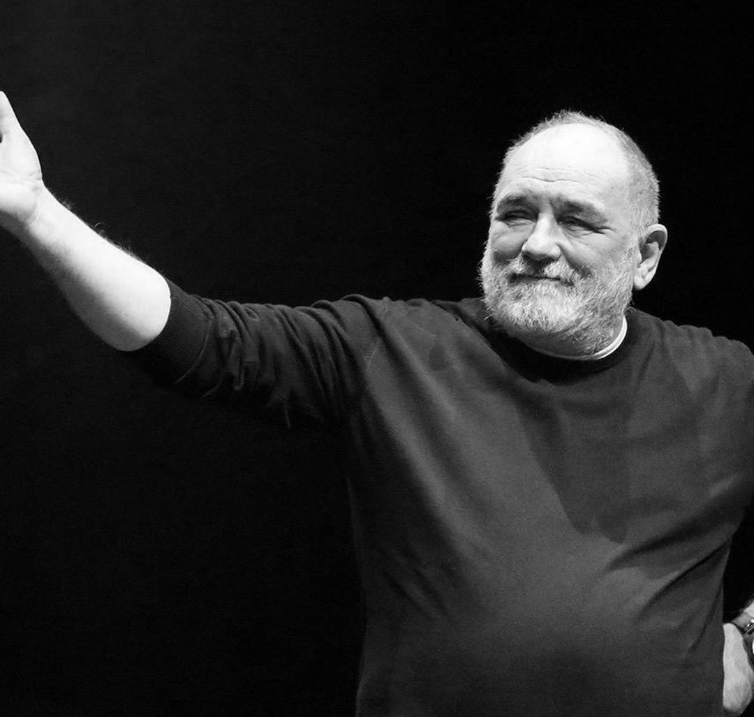 Едни од најмоќните стихови на Балашевиќ: Ќе ти зборуваат за пловидба, тие што не кренале сидро