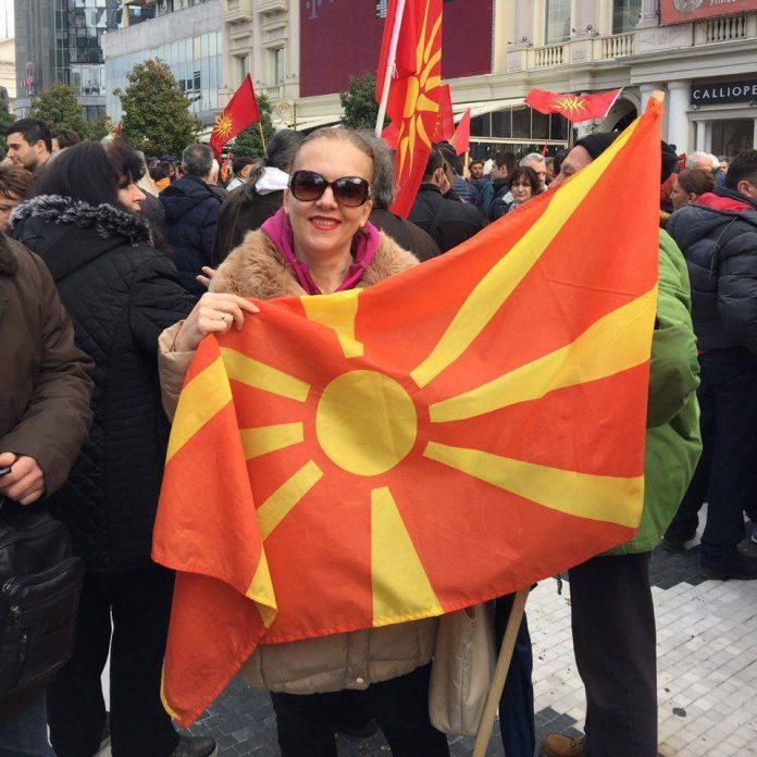 Каракамишева до Борисов: Ние сме Македонци, вие сте Бугари, ниту сме браќа, ниту сме сестри, намалете со братството!