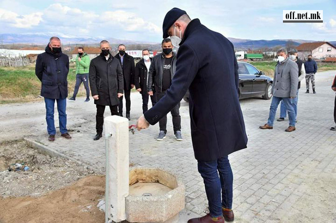 Пуштање чешма во Штипско, кој сака нека честита!