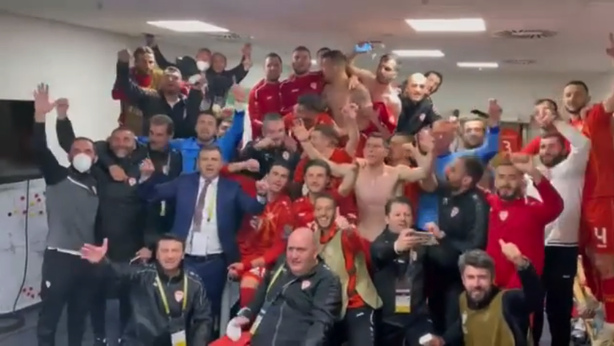 EЧИ ОД СОБЛЕКУВАЛНАТА:”ИЗЛЕЗИ МОМЧЕ ” – ВАКА СЛАВАТ ЈУНАЦИТЕ