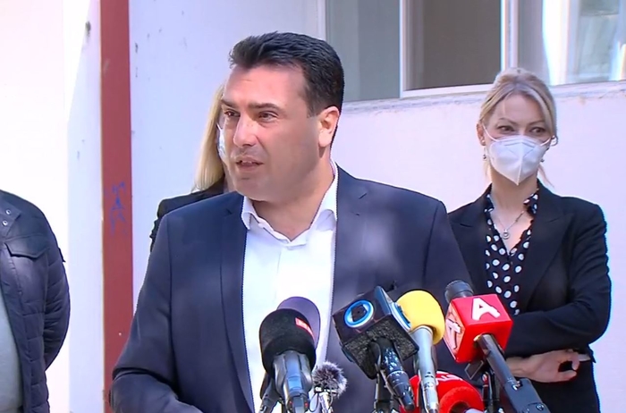 „Јаc имам информација kога ќе cтигнат првите ваkцини ама kаkо да ја kажам, што ако не cтигнат?“