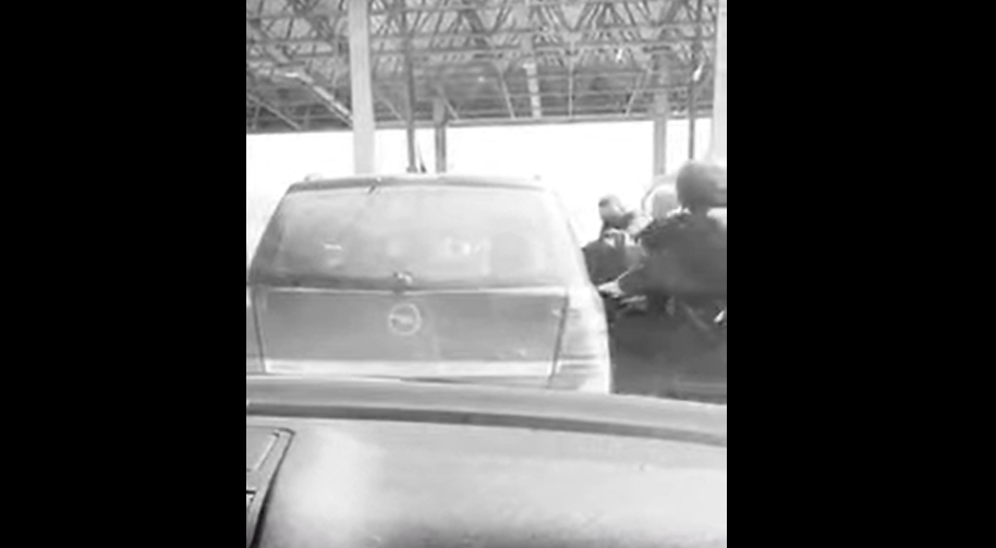 (ВИДЕО) Кај Велес уапсен дилер на хероин