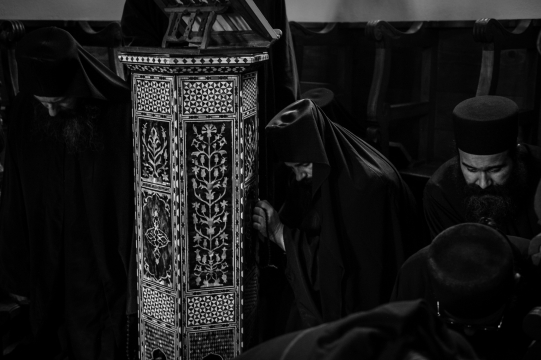 Сеноќен подвиг на покајничко стоење пред Бога