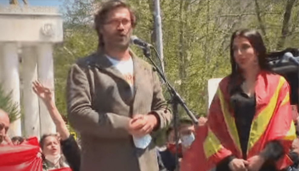 (Видео) „Денес над Мaкедонија се раѓа“ -Дурловски