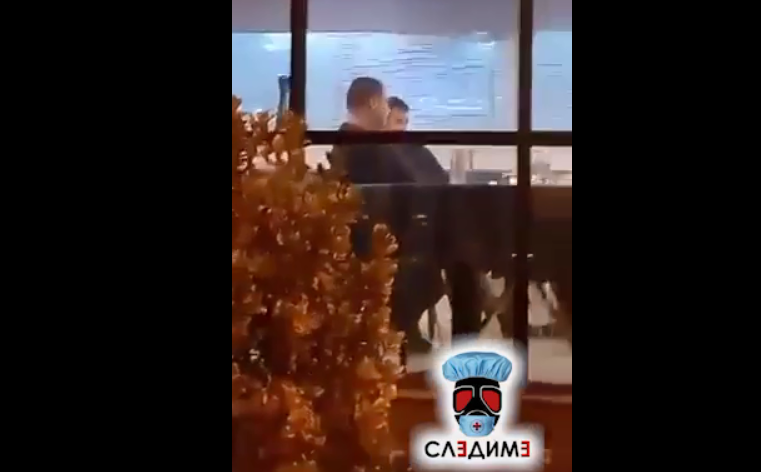 Упс! Кој седи во кафана, кога кафаните не работат? (Видео)