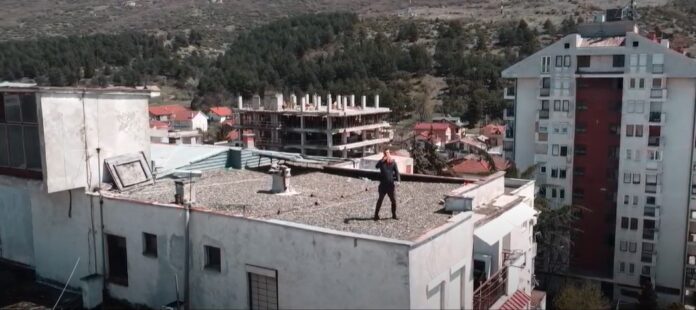 Талентираниот Кристијан Танески од Охрид со нов хит !