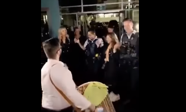 Полицијата во Австралија се фати на македонско оро (Видео)