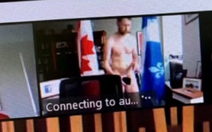 Онлајн парламент: Пратеник се појави гол на седница