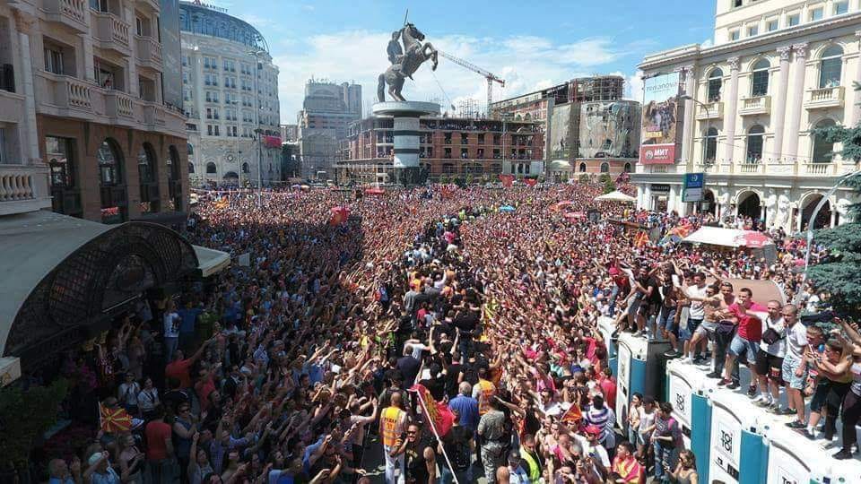 Шилегов за грчки Етнос: Се надевам дека коњот ќе биде отстранет од плоштадот во Скопје