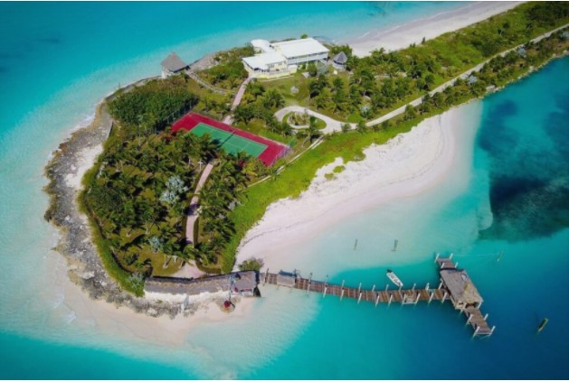 Семејство нуди работа на Бахамите – Пар треба да им го чува имотот, но тоа не е се