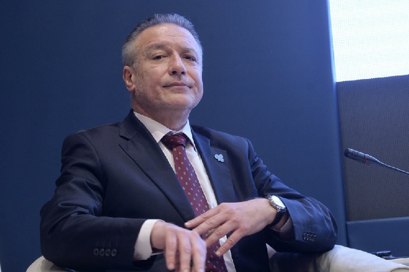 Се враќа ли Б.Ц со нова партија во македонската политика?