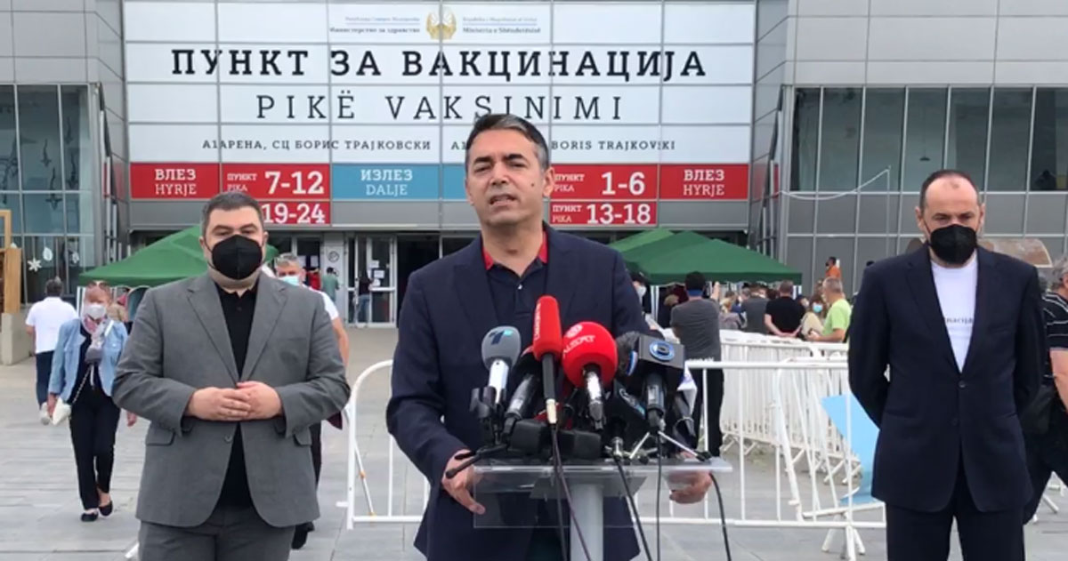 (Фото) Сите министри денеска сpeќно вaкциниpaни