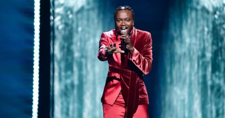 Среќен е дека оди во финале, но во себе крие траорна приказна! Бегал од војна, останал сирак…