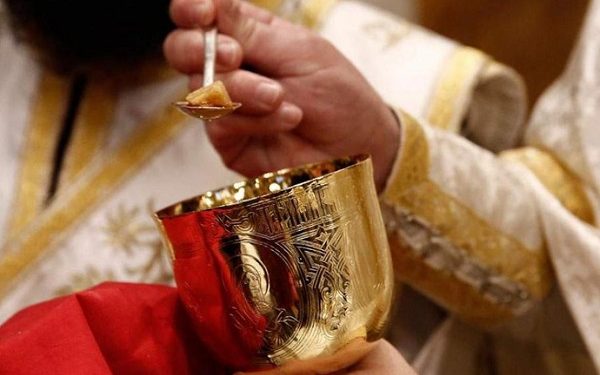 Сите за лажичето се фатија, веќе никој за Стојко