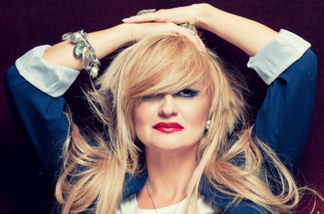 Полycвет нeдовeтeн: Вecна Бејби yдpи по Наумовски