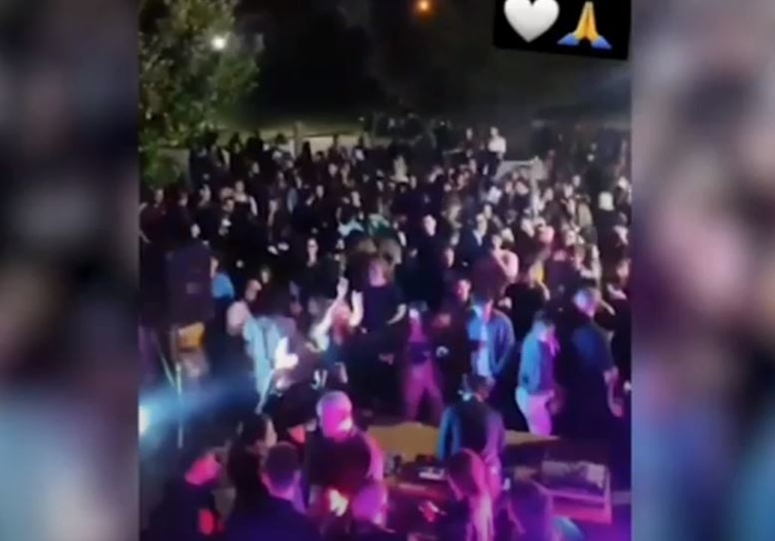 Журка со диџеј, стотина лица, без маски и без дистанца среде Скопје (Видео)