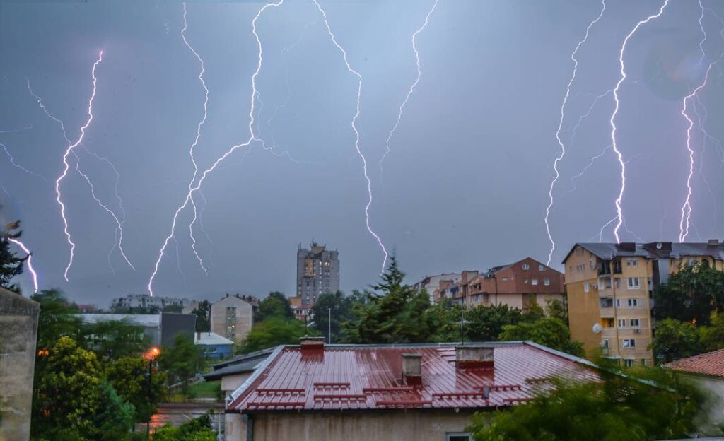 Добредојде лето со пороен дожд! – Денеска е најдолгиот ден во годината ДОАЃА ЖЕЖОК БРАН