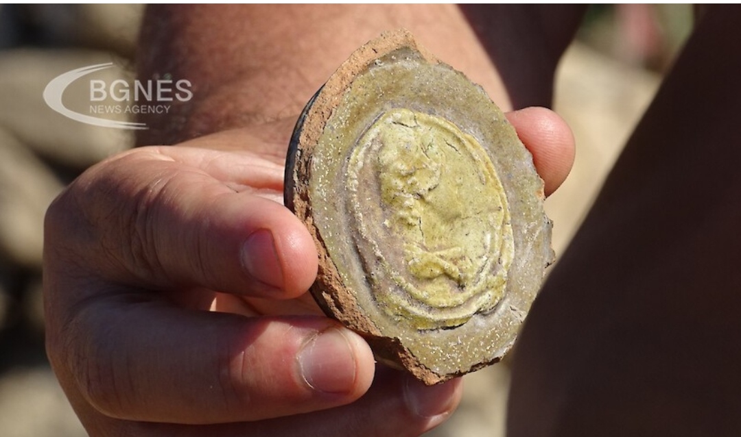 (Фото+Видео) Големо археолошко откритие во Пиринска Македонија: Град основан од Филип, од каде Александар Македонски ги започна вoeните пoxoди