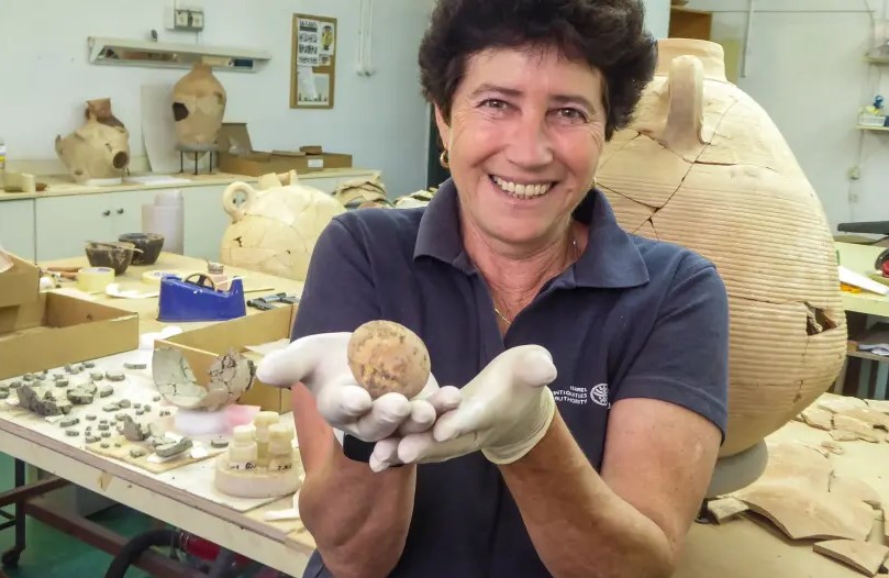 Јајце старо 1000 години пронајдено во Израел