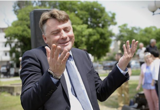 Град Скопје и Шилегов ќе платат 50 илјади евра за 45 жардињери