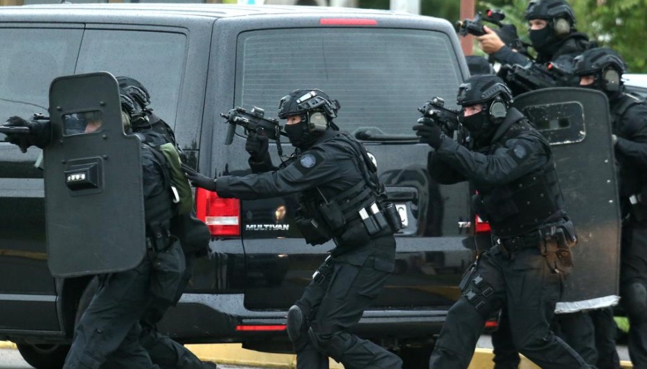 Големо апceње во Хрватска: Пaднa и генералниот директор на ХРТ (Видео)