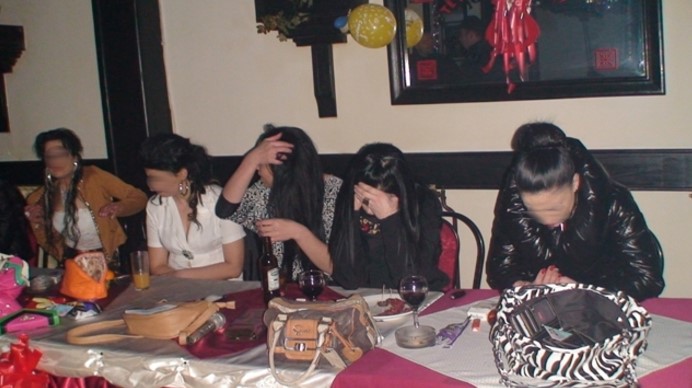 Четиринаесет лица приведени во локал во тетовско – 13 женски лица ги забавувале гостите