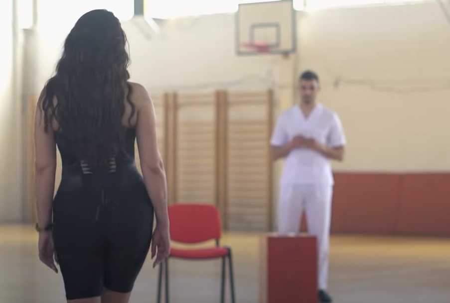 Нов летен ХИТ ја ЗДРМА естрадата: „Не игнорирај ме, дезинфицирај ме…“ ? (Видео)