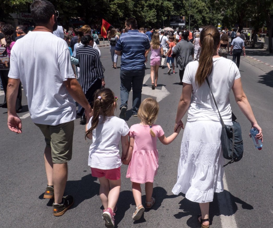 Отец Тодоров: Сексуалноста е интима, не идеолошка алатка, ЛГБТ идеологијата нов антиживотен тоталитаризам